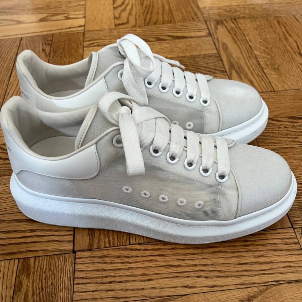 Alexander McQueen Sneakers in size 8 (41 EU)